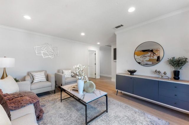 320 Manzanita Court, Milpitas, CA 95035