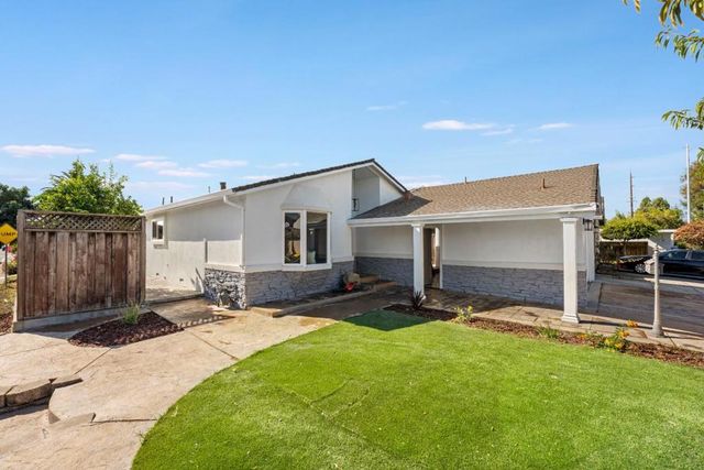 320 Manzanita Court, Milpitas, CA 95035