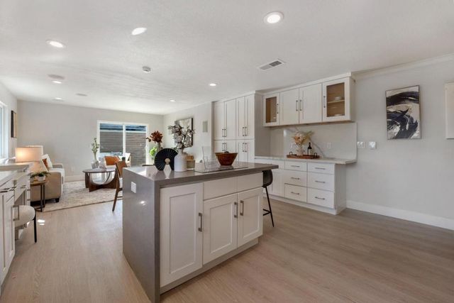 320 Manzanita Court, Milpitas, CA 95035