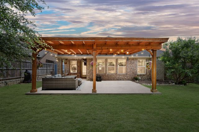 609 Eleanor Drive, Fate, TX 75087