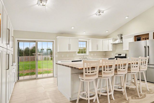 57445 E Emerald Chase Lane, Goshen, IN 46528