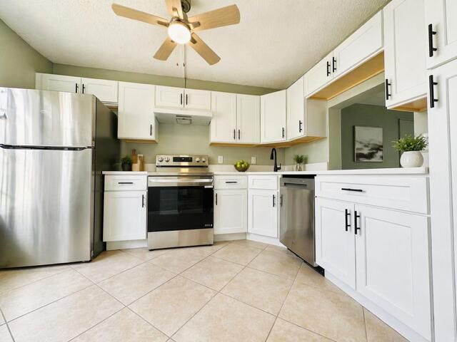 222 Foxtail Drive E, Greenacres, FL 33415