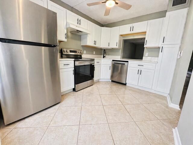 222 Foxtail Drive E, Greenacres, FL 33415