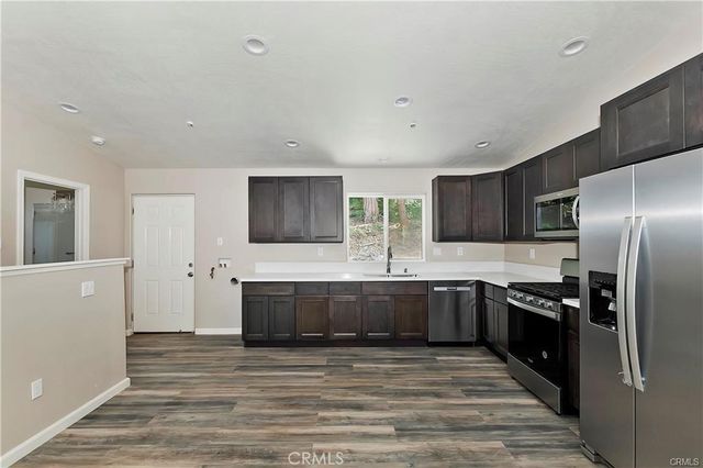 23511 Lake Dr, Crestline, CA 92325
