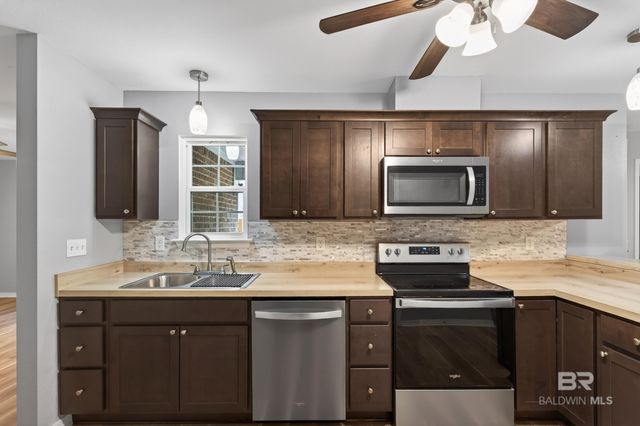 1152 D'Olive Street, Bay Minette, AL 36507
