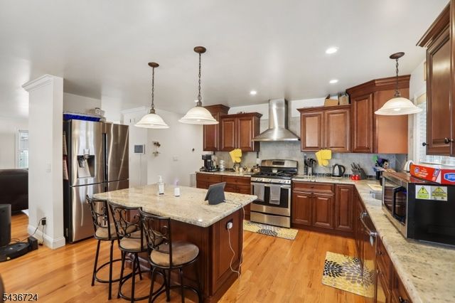 230 Birchwood Rd, Linden City, NJ 07036