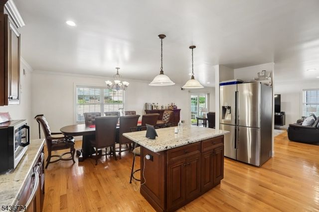 230 Birchwood Rd, Linden City, NJ 07036