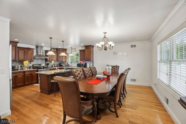230 Birchwood Rd, Linden City, NJ 07036