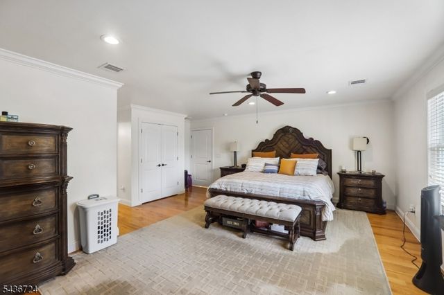 230 Birchwood Rd, Linden City, NJ 07036