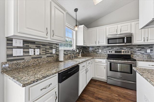 1945 Shadow Lake Drive, Gulf Breeze, FL 32563