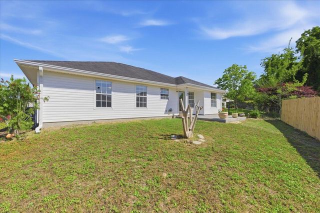1945 Shadow Lake Drive, Gulf Breeze, FL 32563