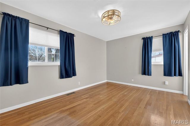 10998 Whitbyhall Drive, Bridgeton, MO 63044