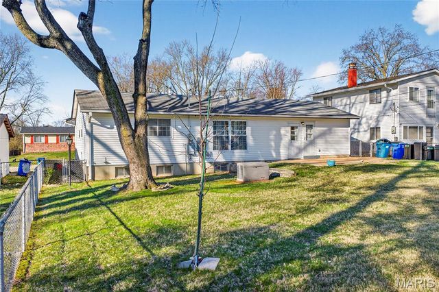 10998 Whitbyhall Drive, Bridgeton, MO 63044