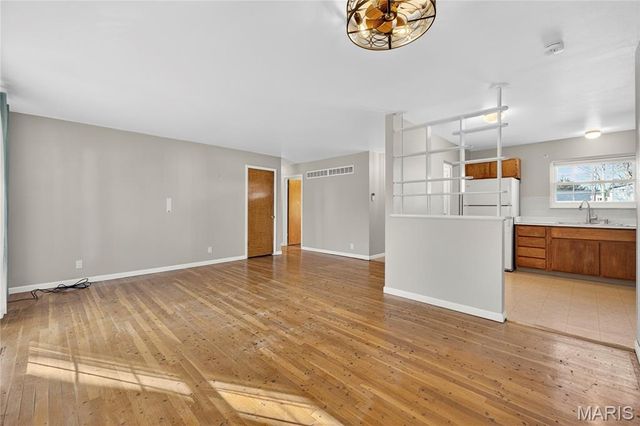 10998 Whitbyhall Drive, Bridgeton, MO 63044