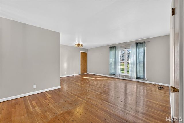 10998 Whitbyhall Drive, Bridgeton, MO 63044