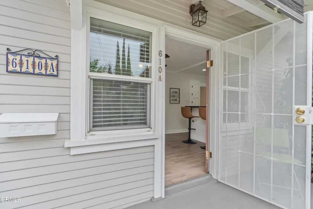 Image 2 of property listing at 610 E Angeleno Avenue A, Burbank, CA 91501