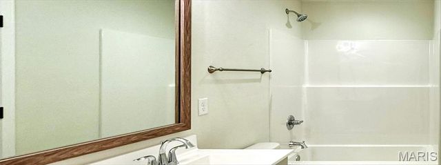 1220 Winding Oaks Lane, Mascoutah, IL 62258