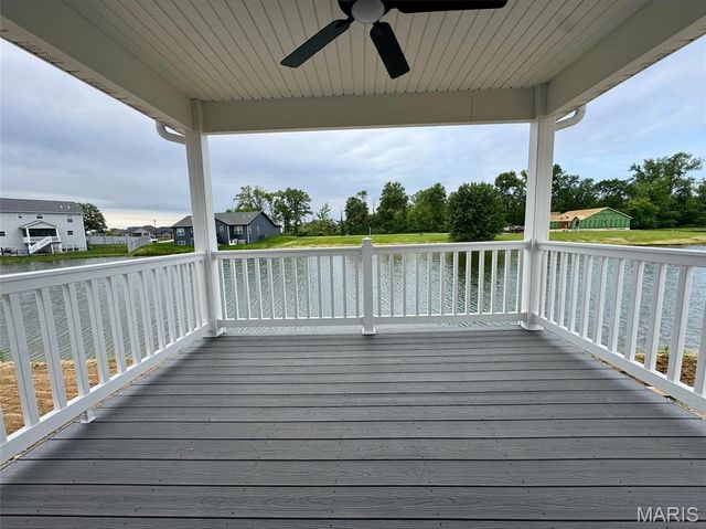 1220 Winding Oaks Lane, Mascoutah, IL 62258