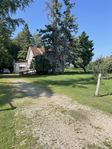W5598 COUNTY ROAD K, Amberg, WI 54102