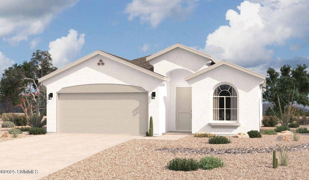 5040 Trumbull Avenue, Las Cruces, NM 88012