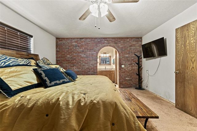 1207 N Kansas, Weatherford, OK 73096