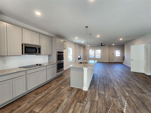 208 Crabapple Street, Mcdonough, GA 30253