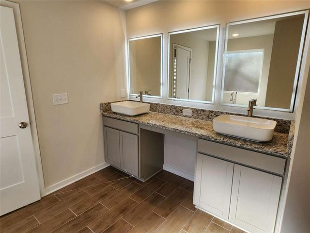 208 Crabapple Street, Mcdonough, GA 30253