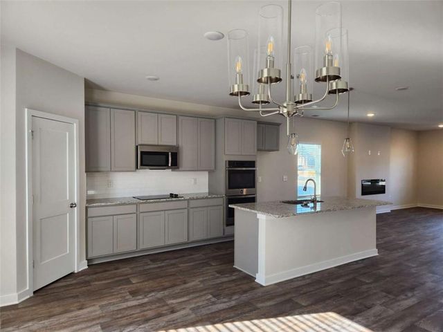 208 Crabapple Street, Mcdonough, GA 30253