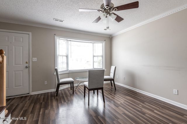 3923 S Sterling Pointe Drive Mm9, Winterville, NC 28590