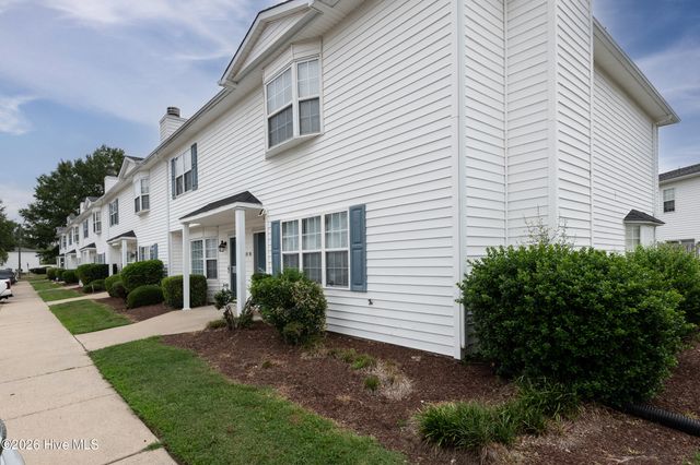3923 S Sterling Pointe Drive Mm9, Winterville, NC 28590