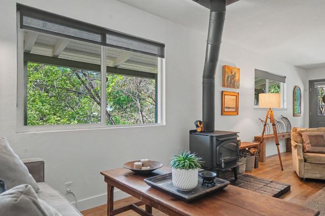 16308 Emigrant Rd, Volcano, CA 95689