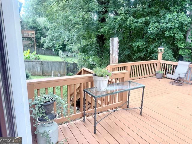345 WINCHESTER Way, Woodstock, GA 30188