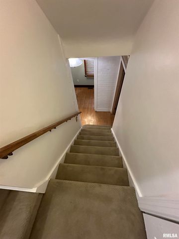 809 W STERLING Avenue, West Peoria, IL 61604
