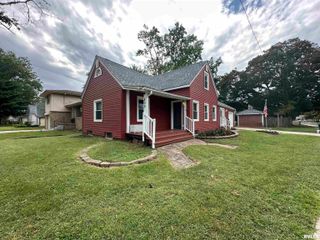 809 W STERLING Avenue, West Peoria, IL 61604