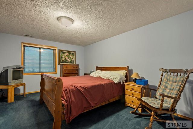 1473 St Charles Circle, Idaho Falls, ID 83404