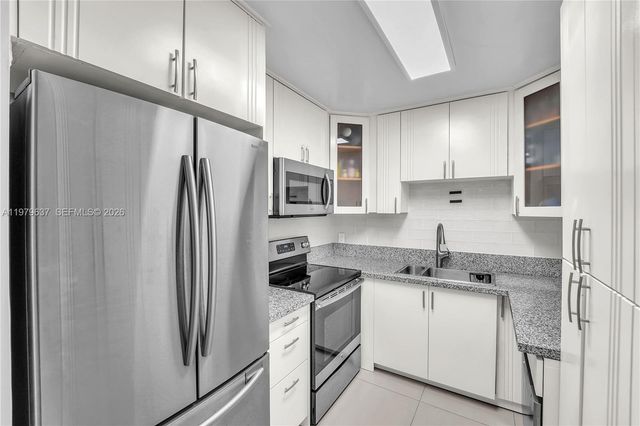 860 NE 78th St 207, Miami, FL 33138