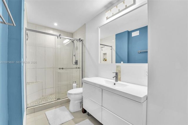 860 NE 78th St 207, Miami, FL 33138