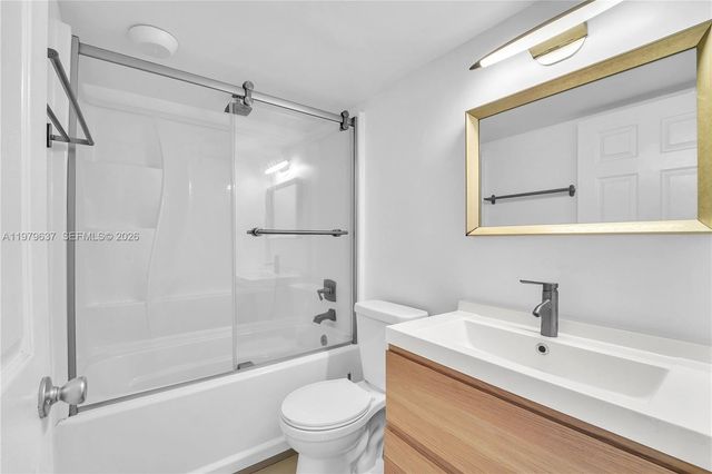 860 NE 78th St 207, Miami, FL 33138