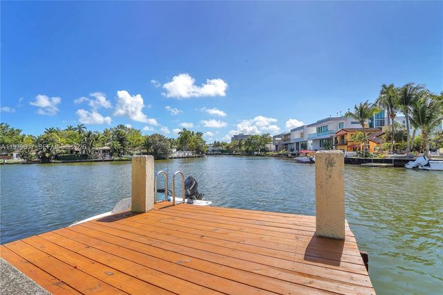 860 NE 78th St 207, Miami, FL 33138