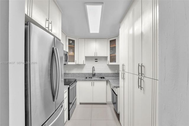 860 NE 78th St 207, Miami, FL 33138