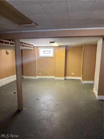 3906 Brookside Boulevard, Cleveland, OH 44111
