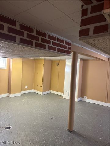 3906 Brookside Boulevard, Cleveland, OH 44111