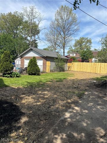 3906 Brookside Boulevard, Cleveland, OH 44111