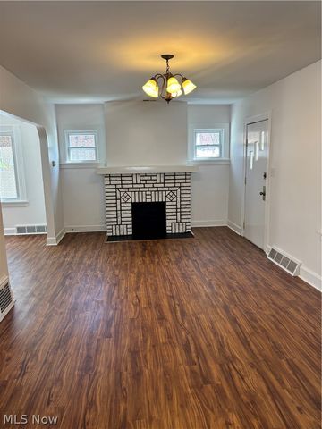 3906 Brookside Boulevard, Cleveland, OH 44111