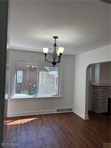 3906 Brookside Boulevard, Cleveland, OH 44111