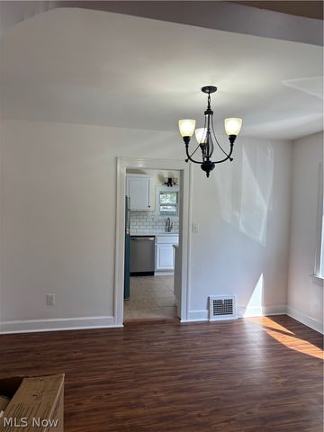 3906 Brookside Boulevard, Cleveland, OH 44111