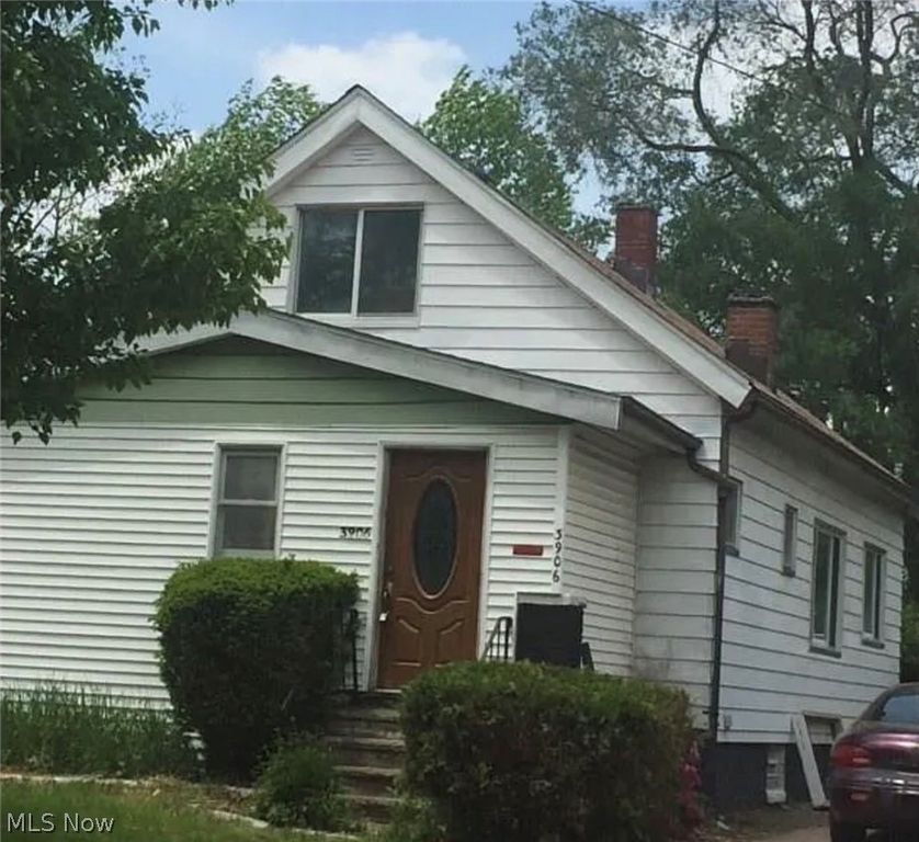 3906 Brookside Boulevard, Cleveland, OH 44111