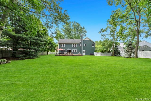 269 Southport Street, Ronkonkoma, NY 11779