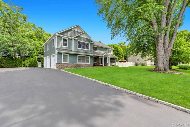 269 Southport Street, Ronkonkoma, NY 11779