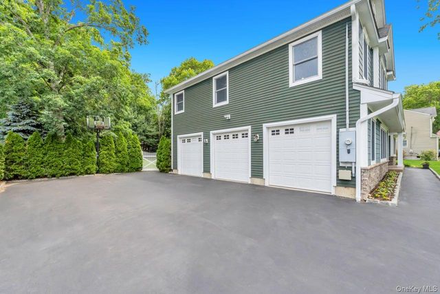 269 Southport Street, Ronkonkoma, NY 11779